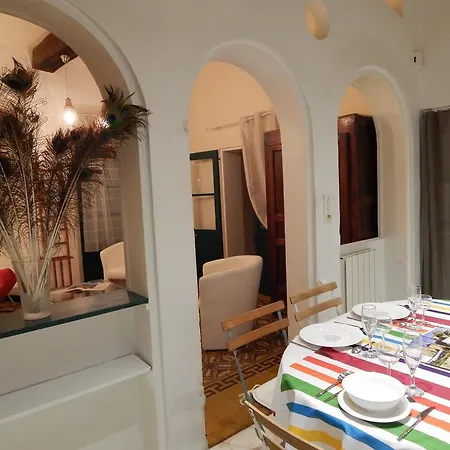 La Clef Du Couvent Apartment *