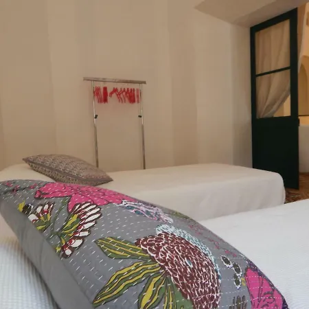 La Clef Du Couvent Apartment *